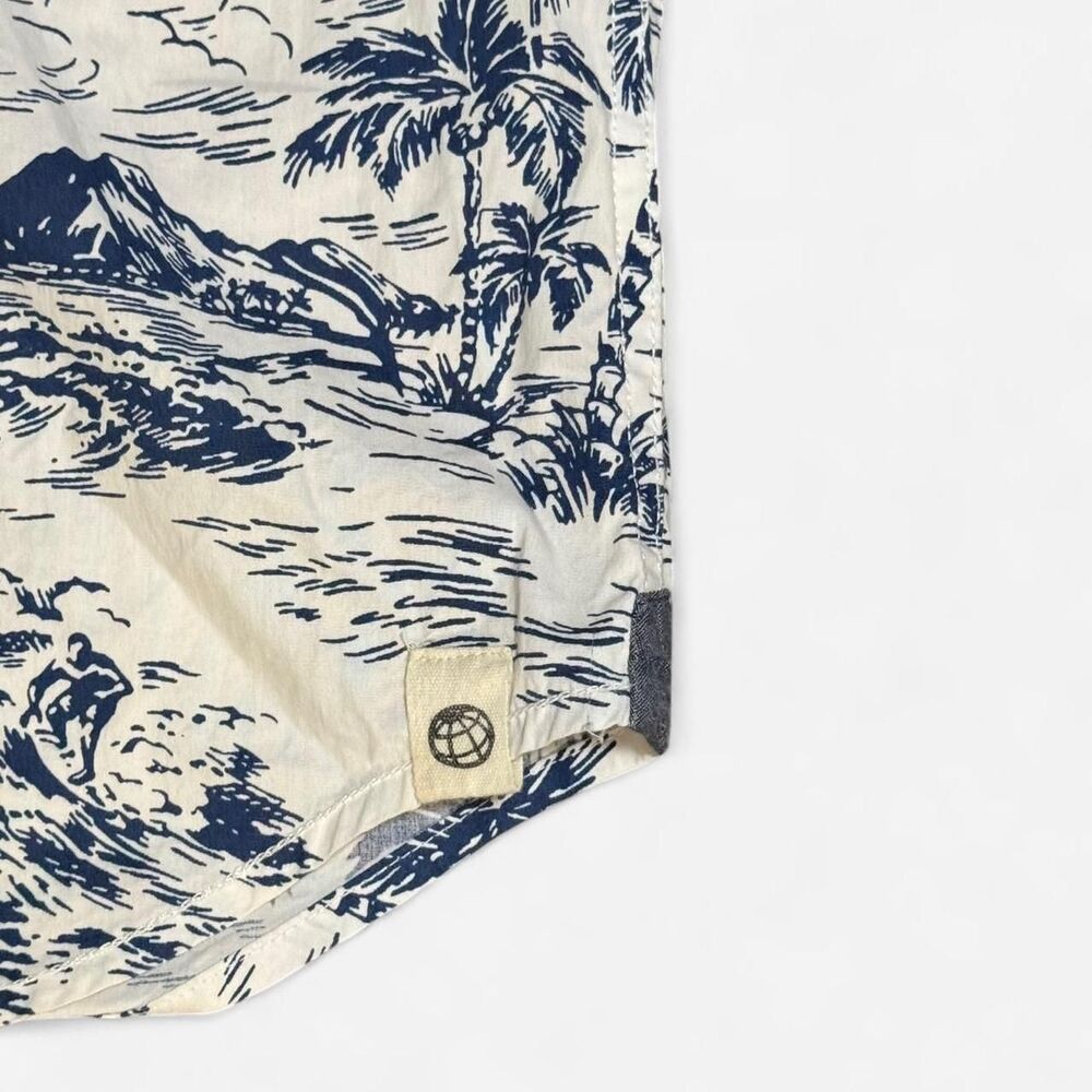 Free planet vintage navy blue and White Islands/waves Hawaiian medium size - Picture 4 of 7